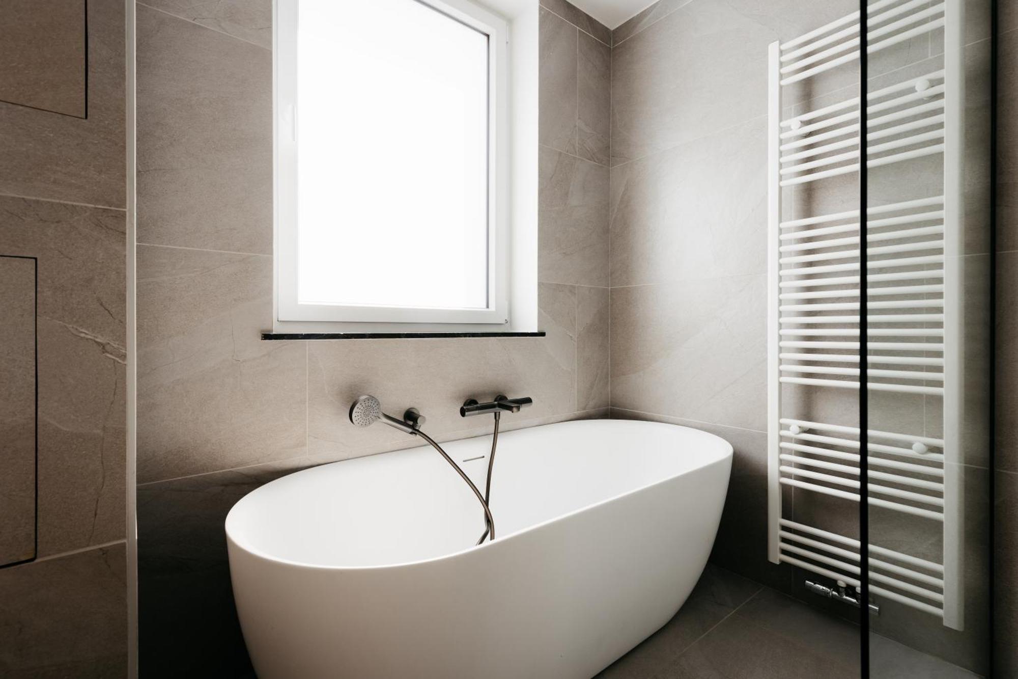 The Edgewater Suites - Park View Namur Dış mekan fotoğraf