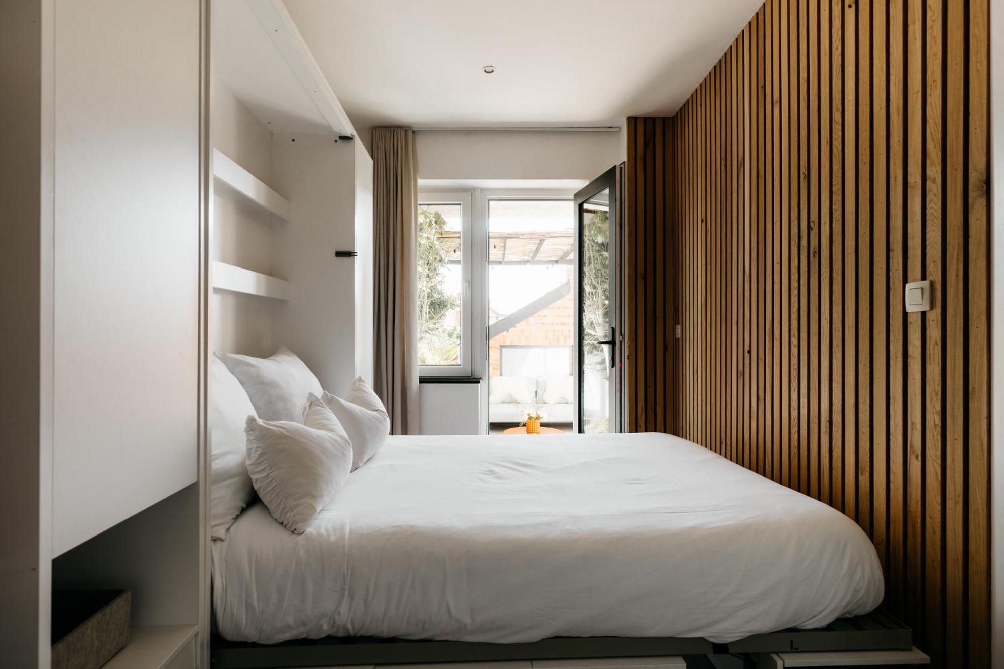 The Edgewater Suites - Park View Namur Dış mekan fotoğraf