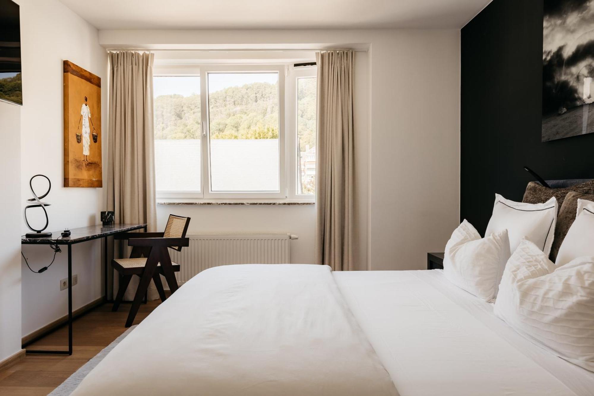 The Edgewater Suites - Park View Namur Dış mekan fotoğraf