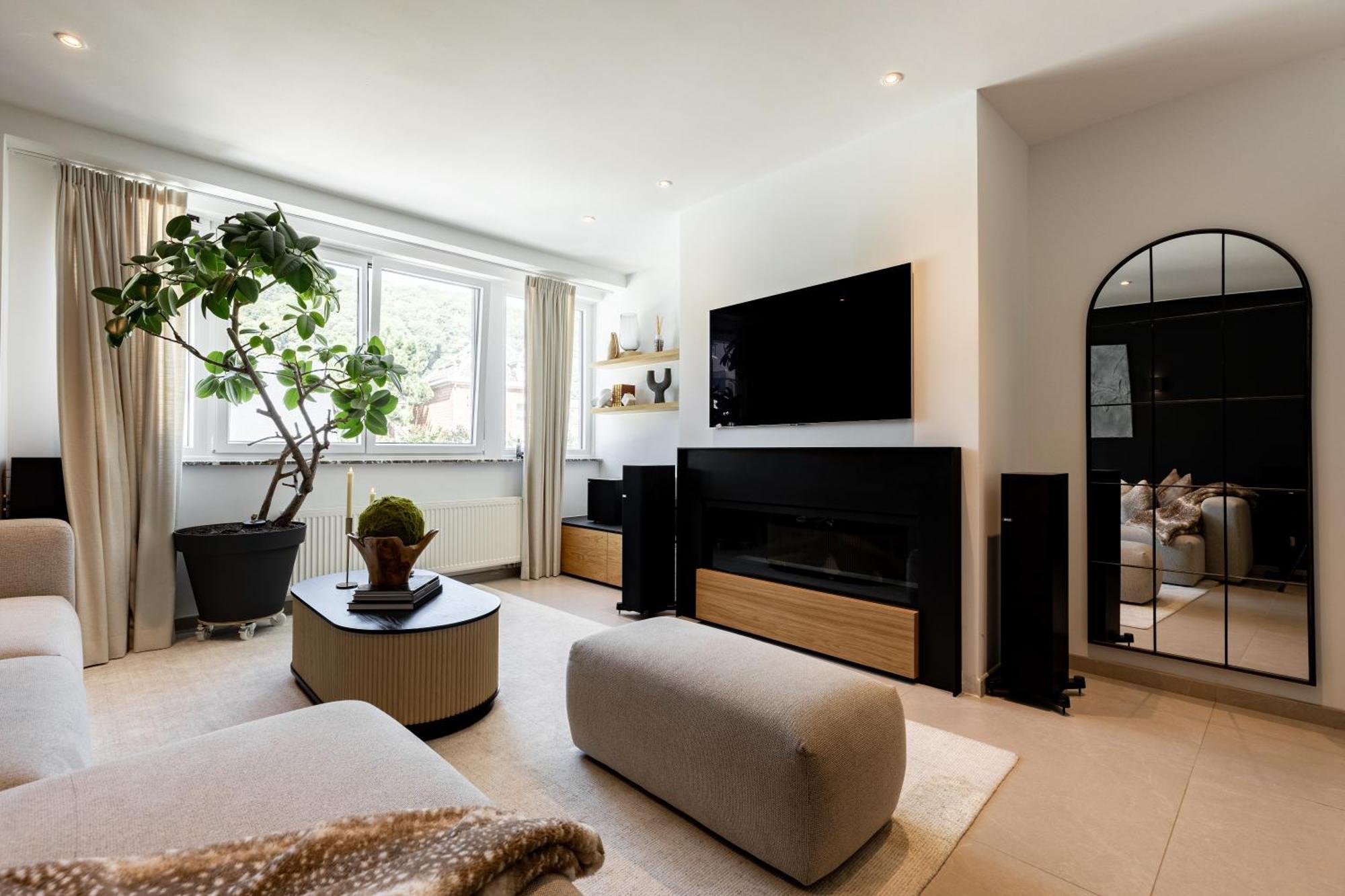 The Edgewater Suites - Park View Namur Dış mekan fotoğraf